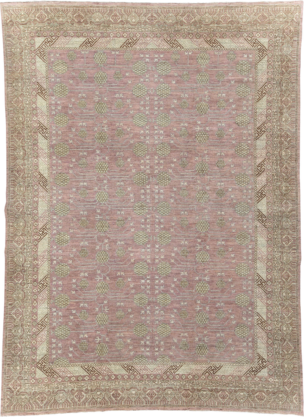 Contemporary East Turkestan Khotan Room Size Carpet, No.31332 - Staging