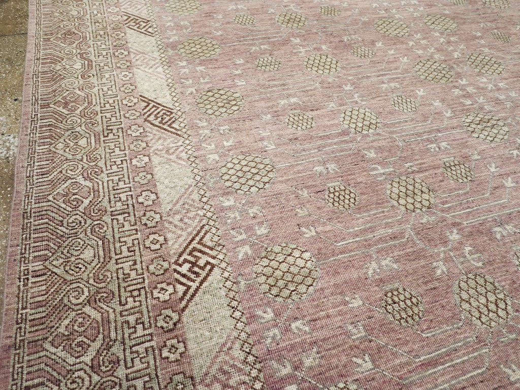Contemporary East Turkestan Khotan Room Size Carpet, No.31332 - Staging