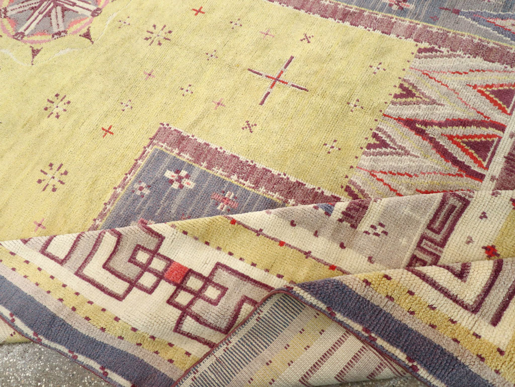 Vintage European Art Deco Long and Narrow Carpet, No.31337 - Staging