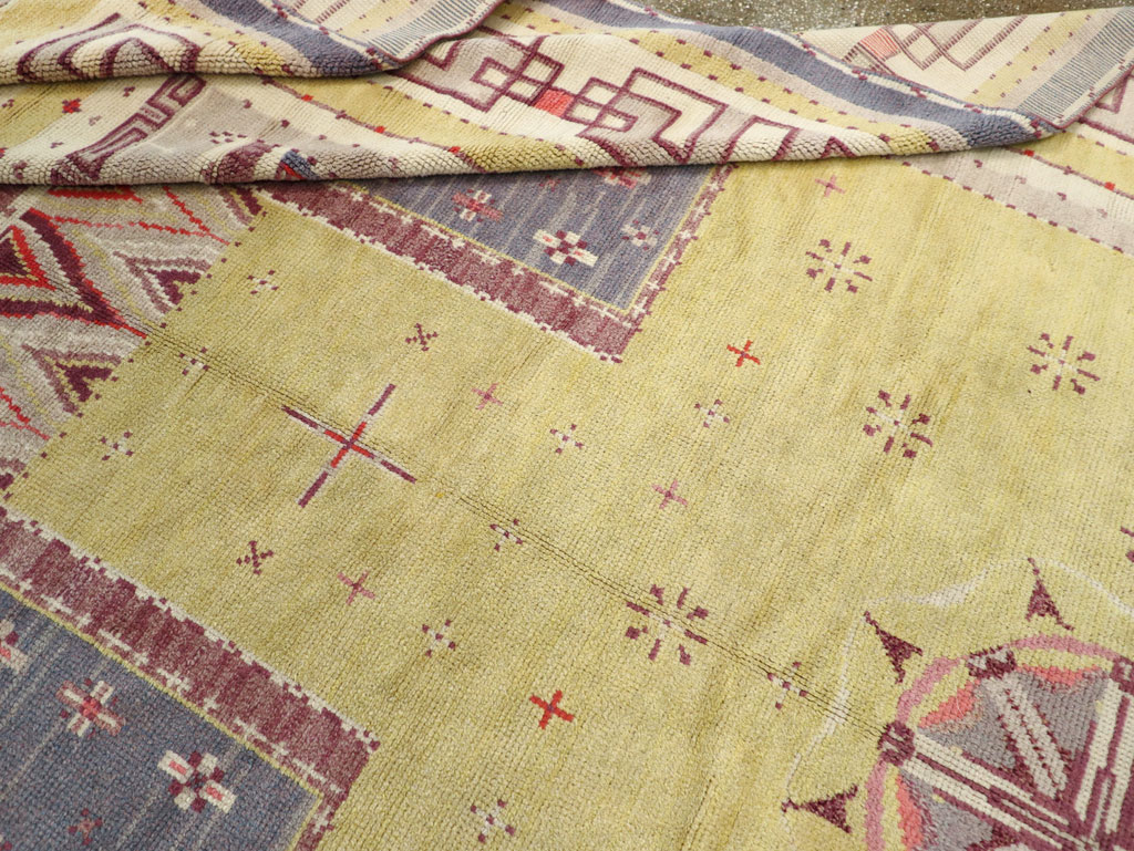 Vintage European Art Deco Long and Narrow Carpet, No.31337 - Staging