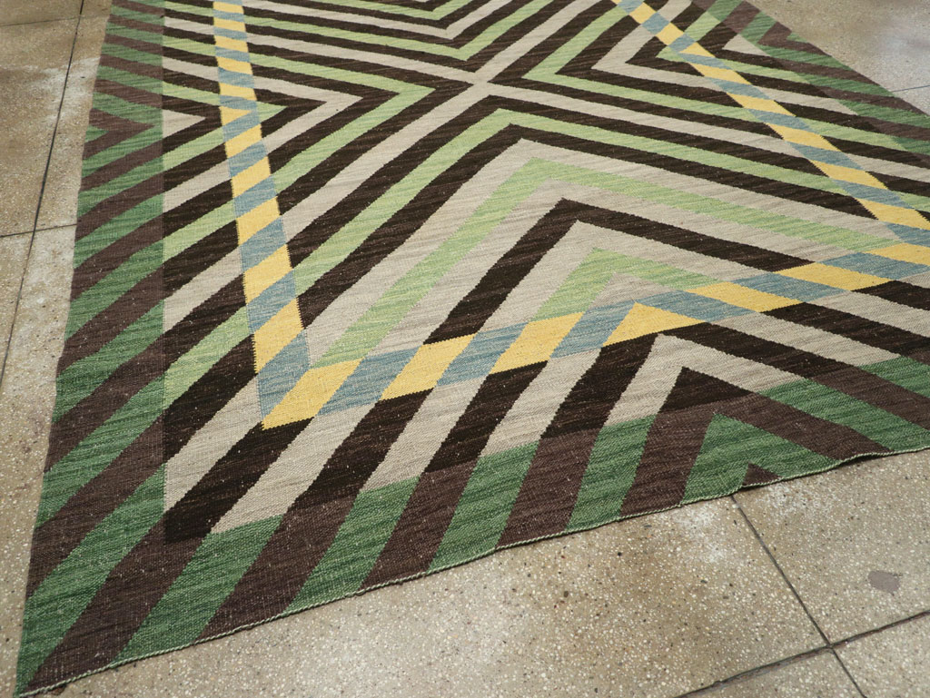 Contemporary Turkish Flatweave Room Size Carpet, No.31348 - Staging