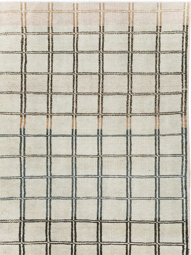 Vintage Turkish Anatolian Accent Carpet, No.31354 - Staging