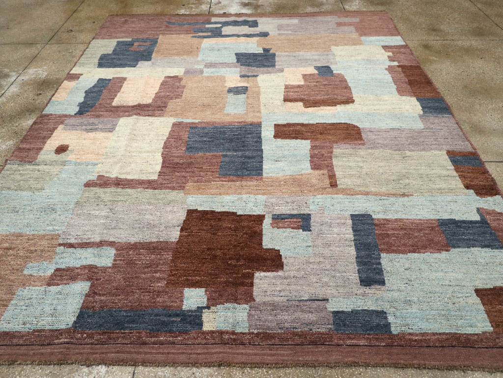 Contemporary Turkish Room Size Carpet, No.31377 - Staging