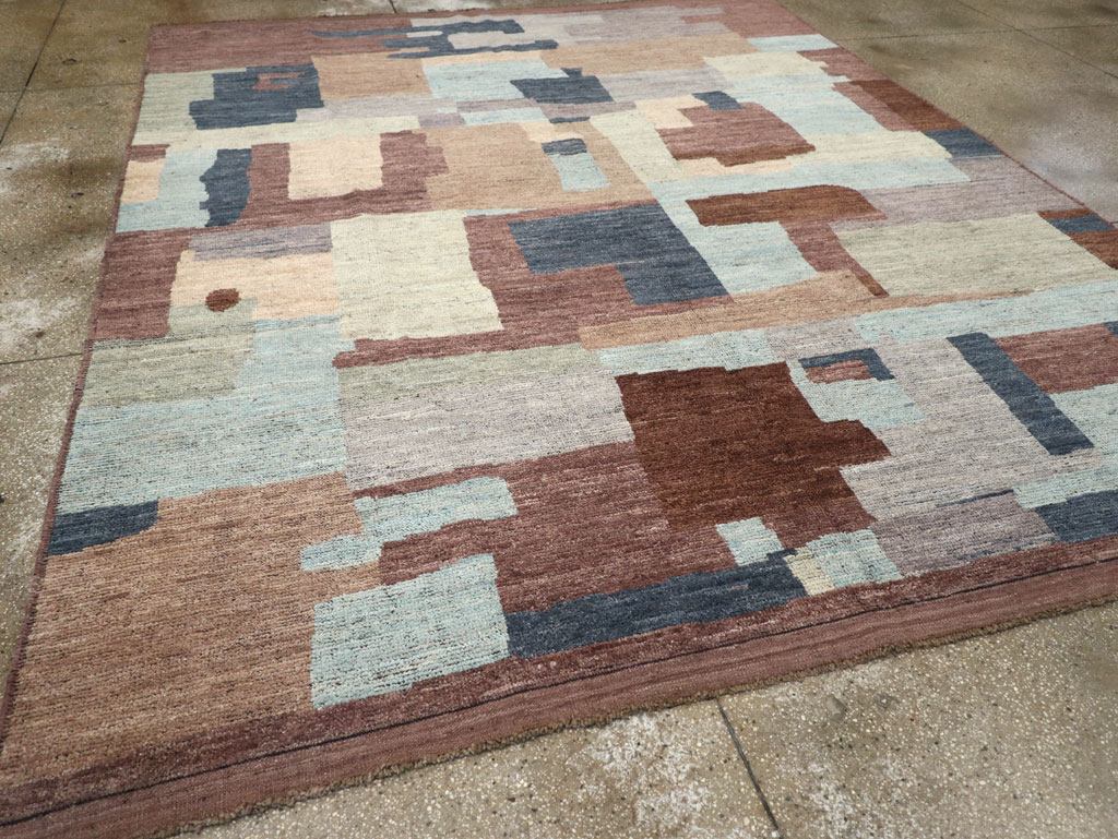 Contemporary Turkish Room Size Carpet, No.31377 - Staging