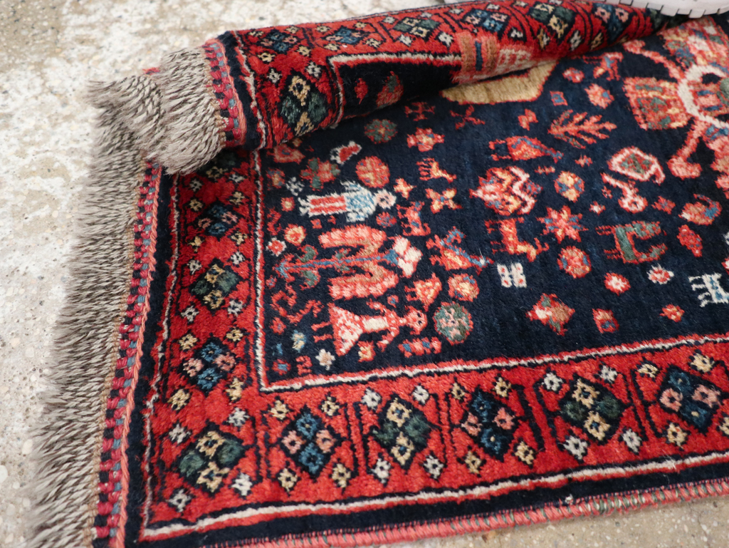 Persian Qashqai Pictorial Rug, No.31396 - Staging