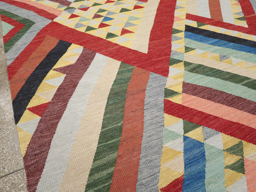 Contemporary Turkish Flatweave Room Size Carpet, No.31401 - Staging