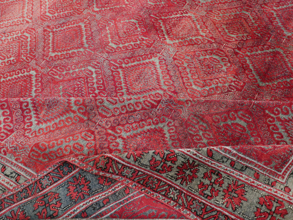 Antique Indian Agra Room Size Carpet, No.31403 - Staging