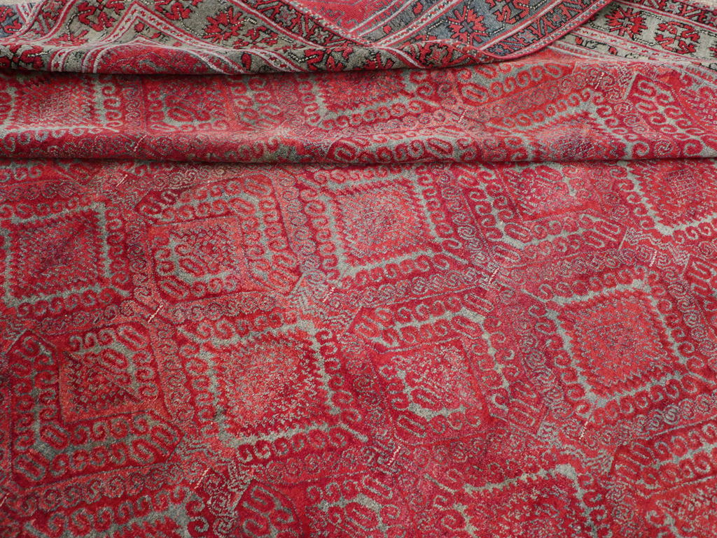 Antique Indian Agra Room Size Carpet, No.31403 - Staging