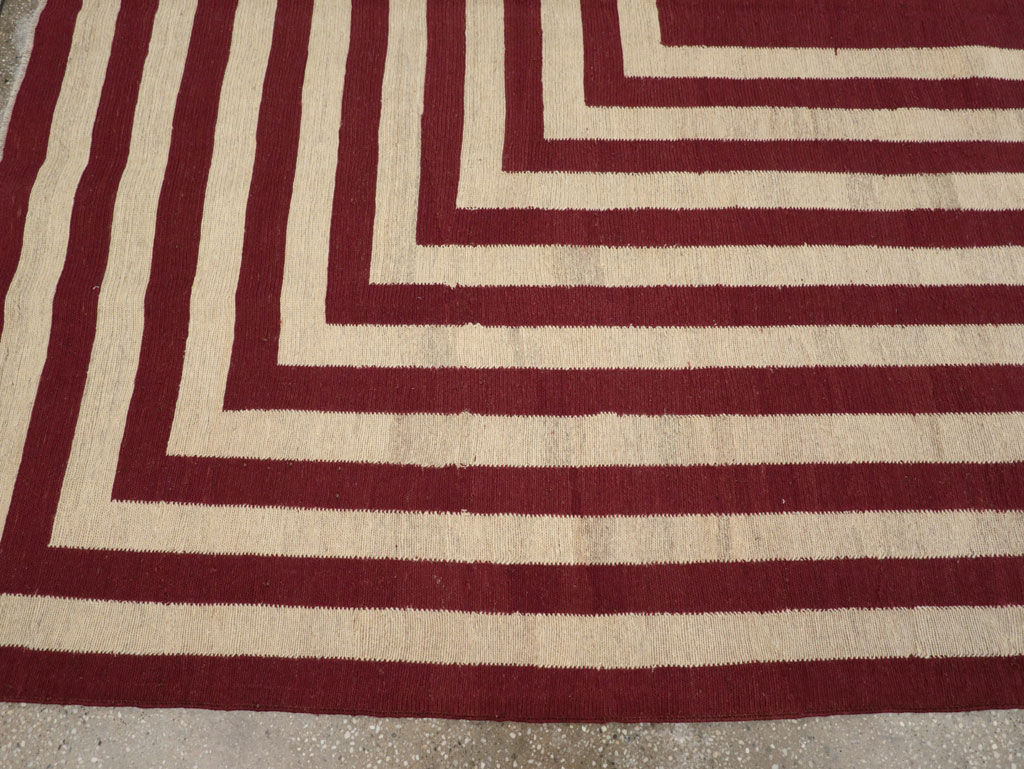 Contemporary Turkish Flatweave Accent Carpet, No.31412 - Staging