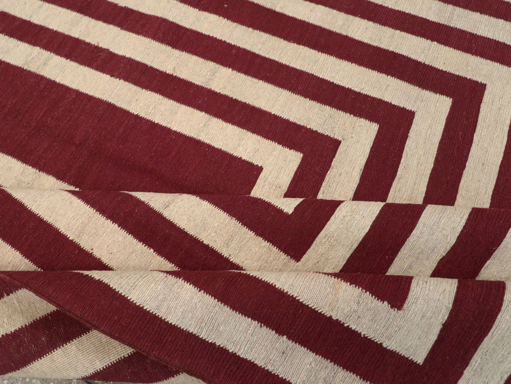 Contemporary Turkish Flatweave Accent Carpet, No.31412 - Staging