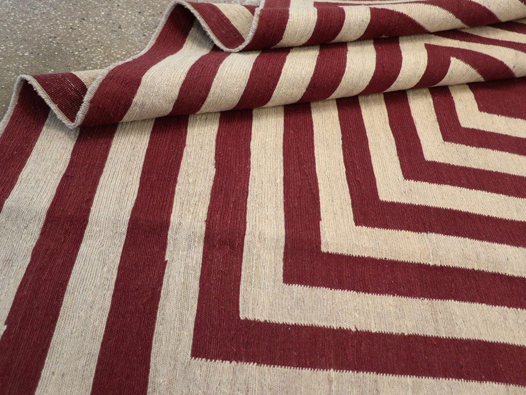 Contemporary Turkish Flatweave Accent Carpet, No.31412 - Staging