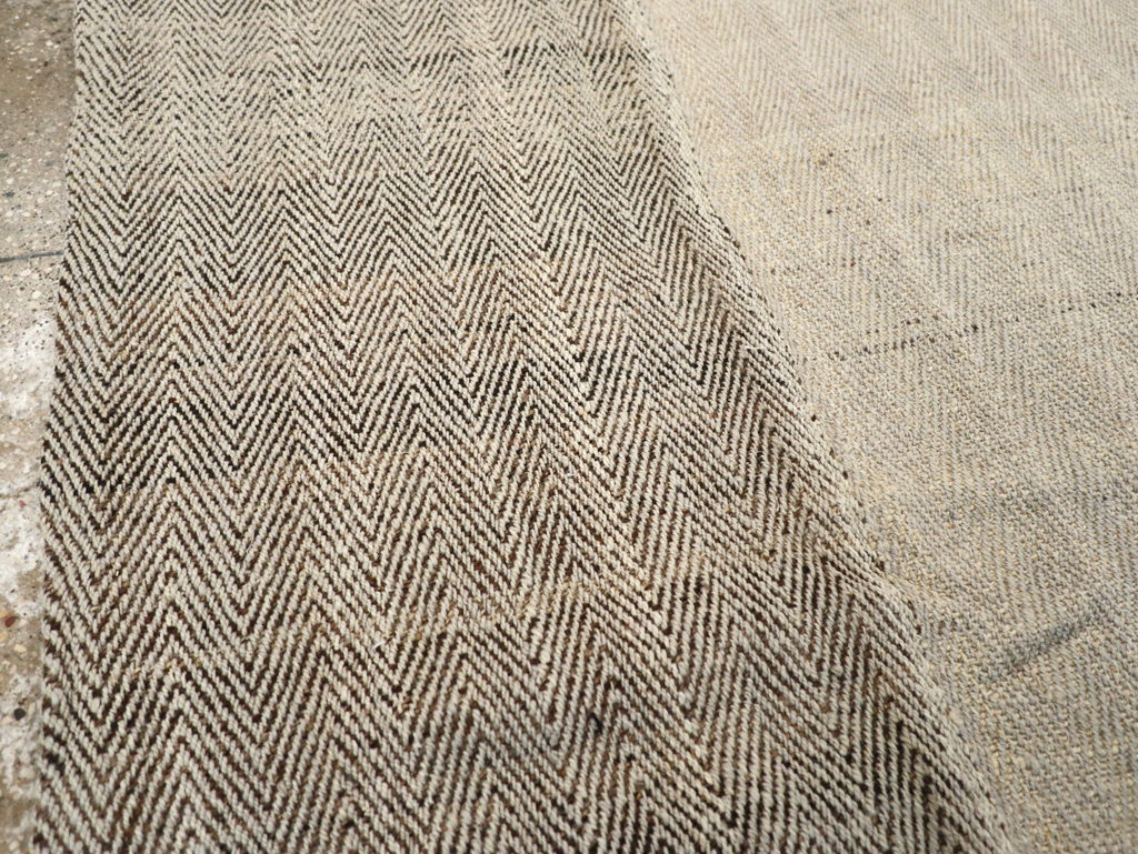 Modern Turkish Flatweave Accent Rug, No.31414 - Staging