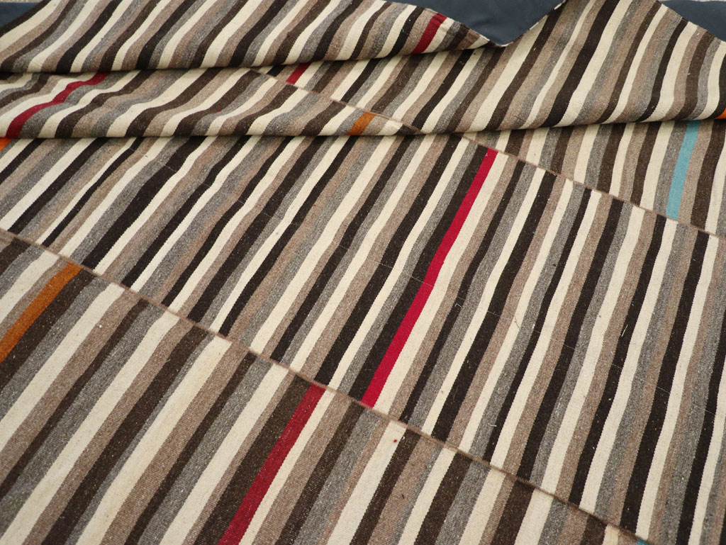 Modern Turkish Flatweave Room Size Carpet, No.31416 - Staging