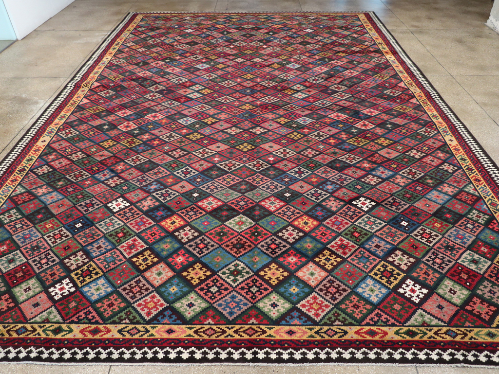 Contemporary Persian Qashqai Oversize Carpet, No.31418 - Staging