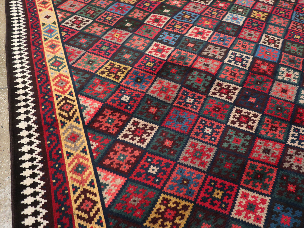 Contemporary Persian Qashqai Oversize Carpet, No.31418 - Staging