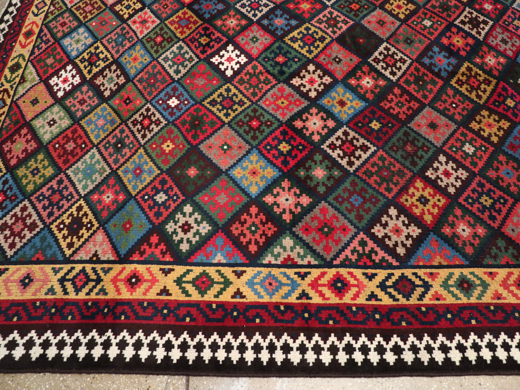 Contemporary Persian Qashqai Oversize Carpet, No.31418 - Staging