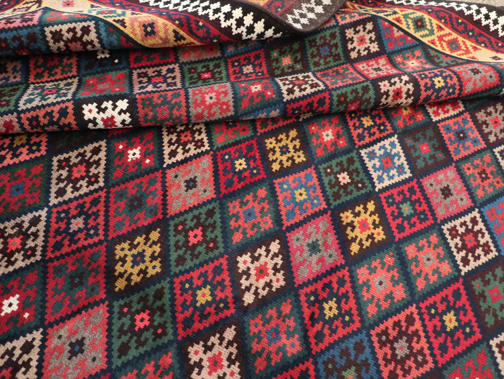 Contemporary Persian Qashqai Oversize Carpet, No.31418 - Staging