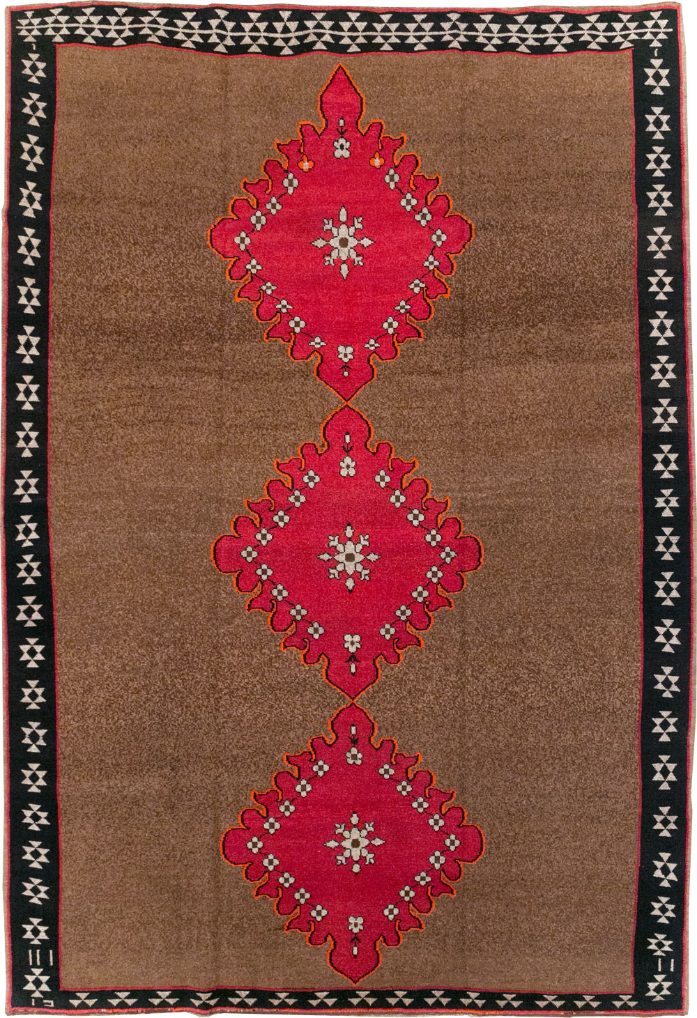 Vintage Turkish Anatolian Tribal Room Size Carpet, No.31420 - Staging
