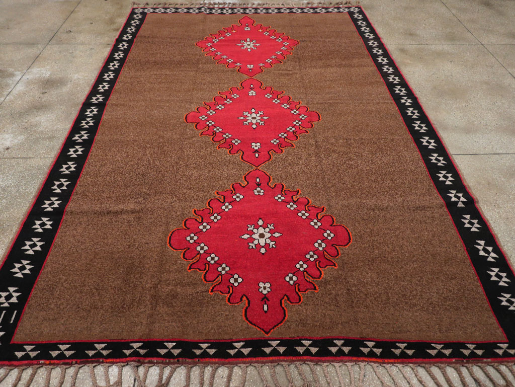 Vintage Turkish Anatolian Tribal Room Size Carpet, No.31420 - Staging
