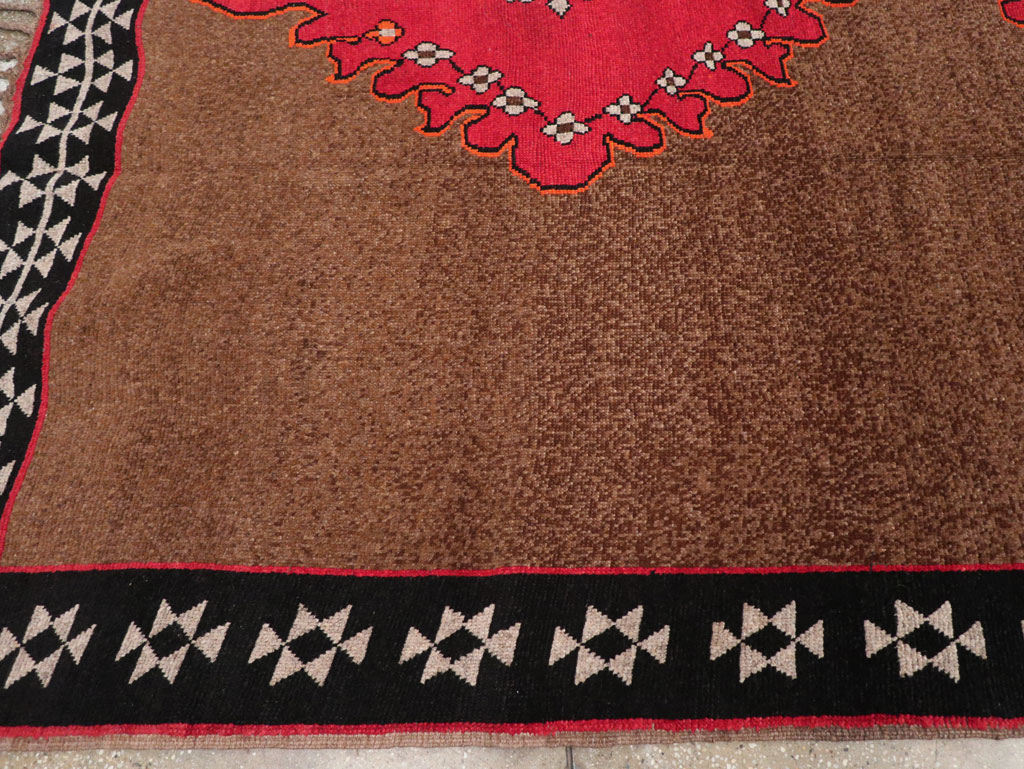 Vintage Turkish Anatolian Tribal Room Size Carpet, No.31420 - Staging