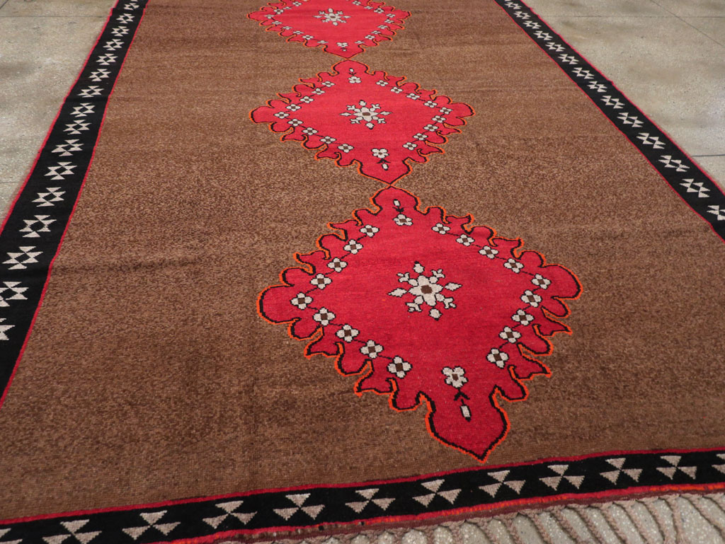 Vintage Turkish Anatolian Tribal Room Size Carpet, No.31420 - Staging