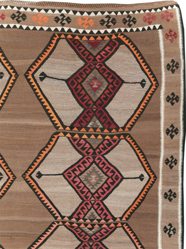 Vintage Turkish Flatweave Kilim Room Size Carpet, No.31423 - Staging