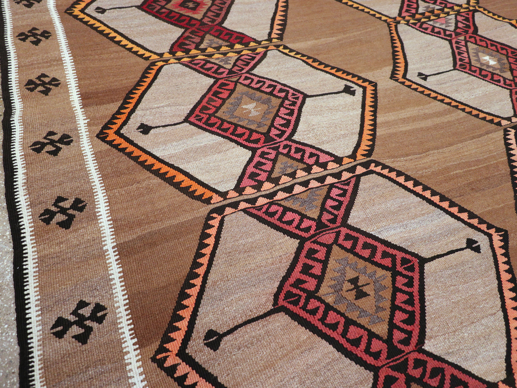 Vintage Turkish Flatweave Kilim Room Size Carpet, No.31423 - Staging