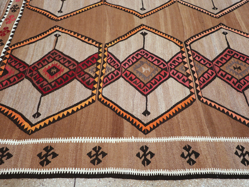 Vintage Turkish Flatweave Kilim Room Size Carpet, No.31423 - Staging