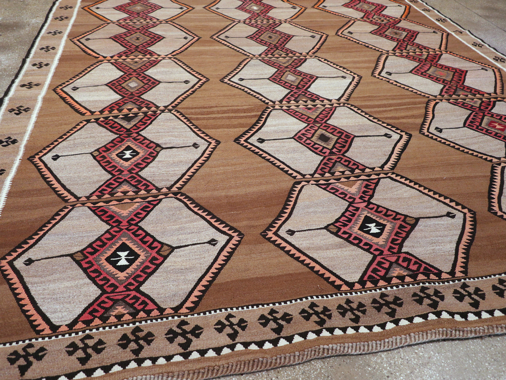 Vintage Turkish Flatweave Kilim Room Size Carpet, No.31423 - Staging