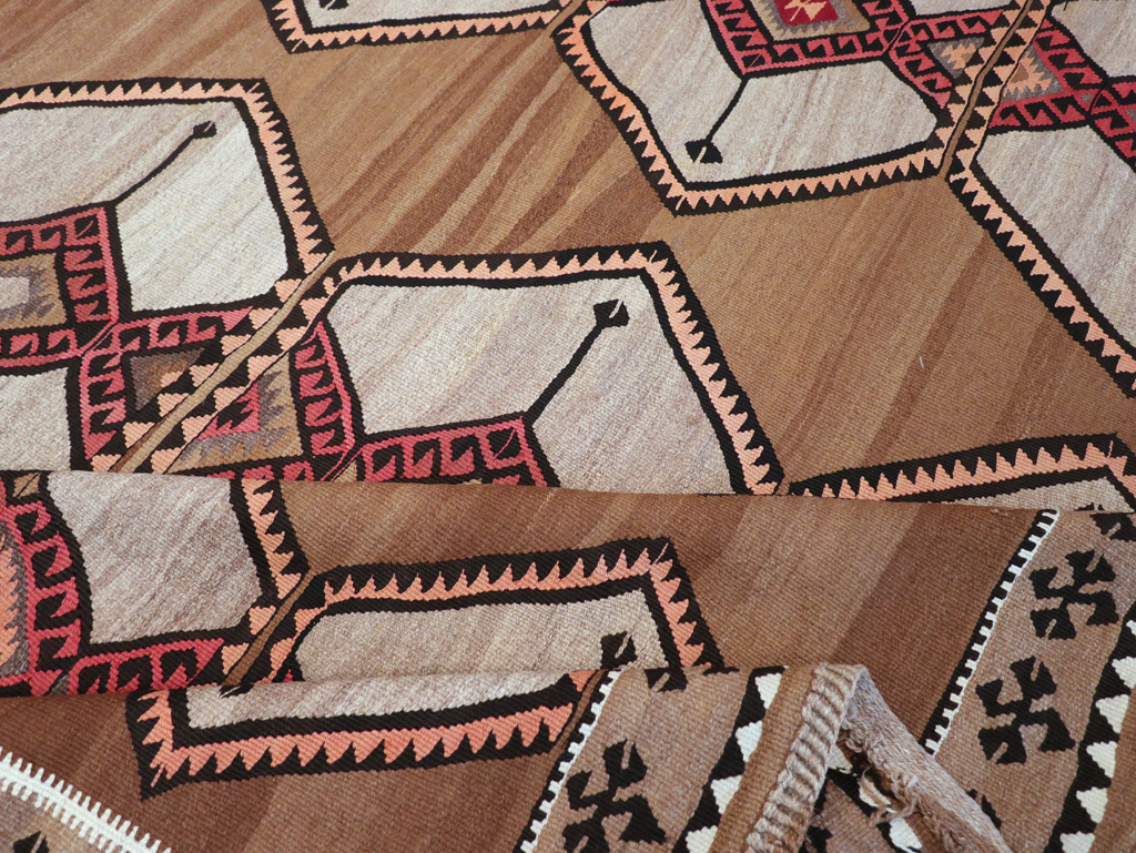 Vintage Turkish Flatweave Kilim Room Size Carpet, No.31423 - Staging