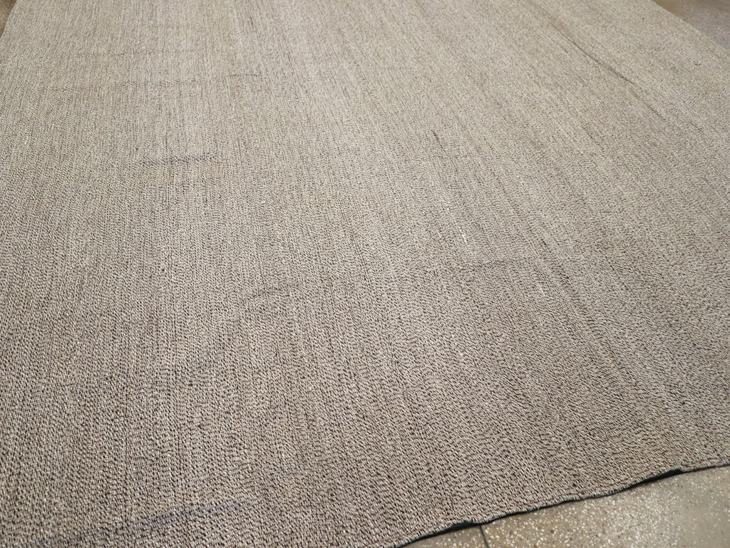 Vintage Turkish Flatweave Kilim Room Size Carpet, No.31428 - Staging