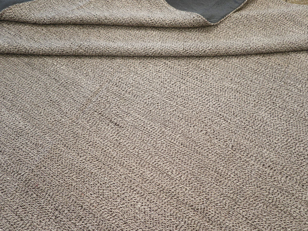 Vintage Turkish Flatweave Kilim Room Size Carpet, No.31428 - Staging