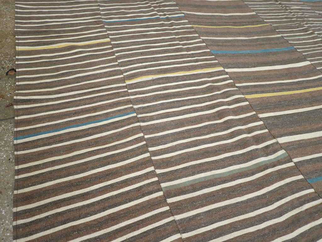 Modern Turkish Flatweave Large Room Size Carpet, No.31435 - Staging