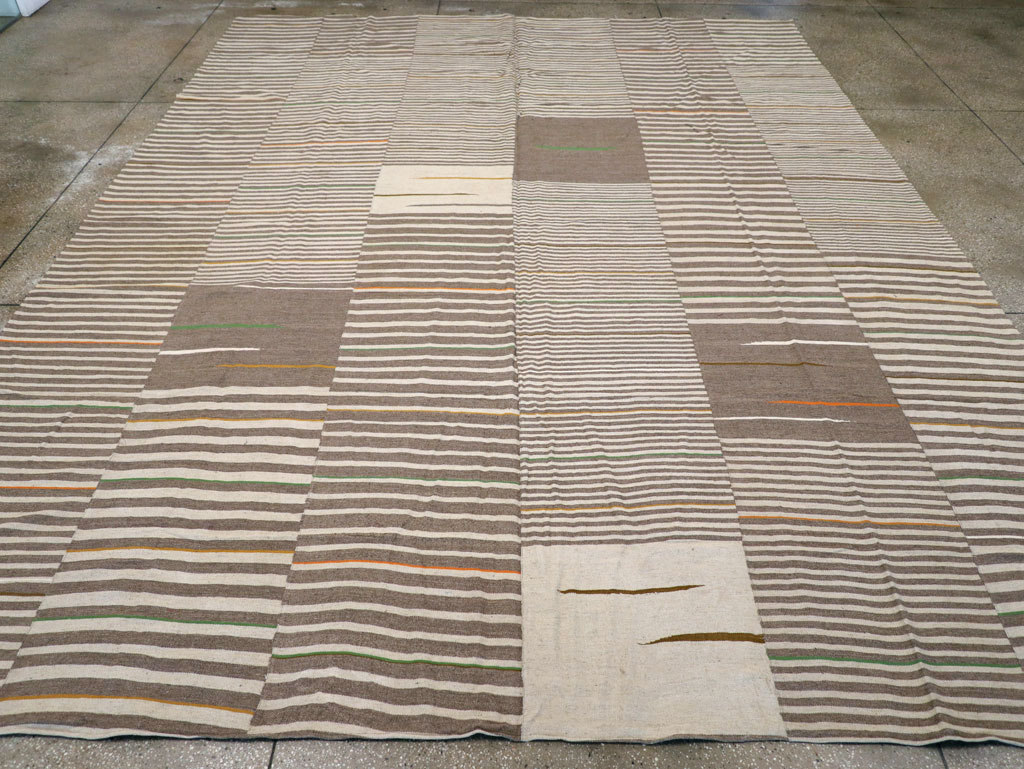 Modern Turkish Flatweave Large Room Size Carpet, No.31436 - Staging