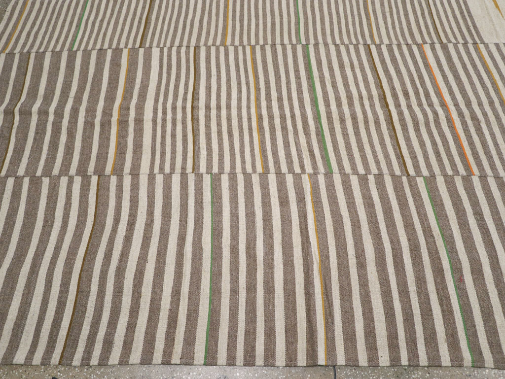 Modern Turkish Flatweave Large Room Size Carpet, No.31436 - Staging