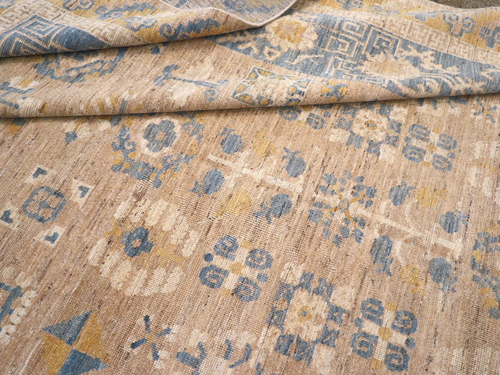 Modern East Turkestan Khotan Room Size Carpet, No.31458 - Staging