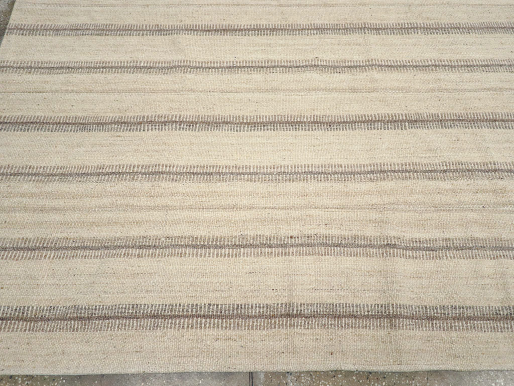 Vintage Turkish Flatweave Kilim Room Size Carpet, No.31464 - Staging