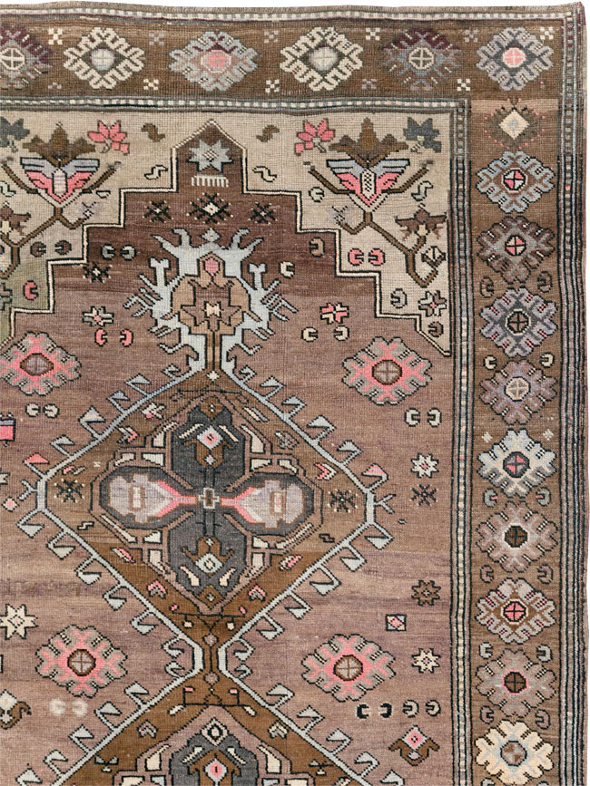 Vintage Turkish Anatolian Tribal Room Size Carpet, No.31467 - Staging