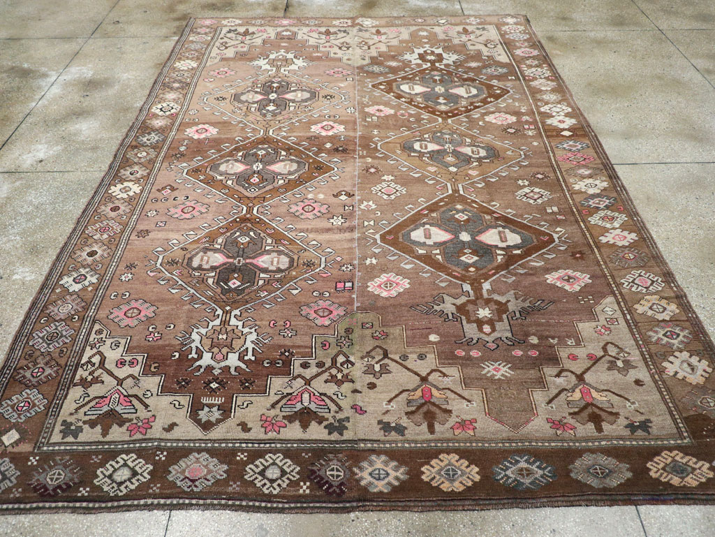 Vintage Turkish Anatolian Tribal Room Size Carpet, No.31467 - Staging