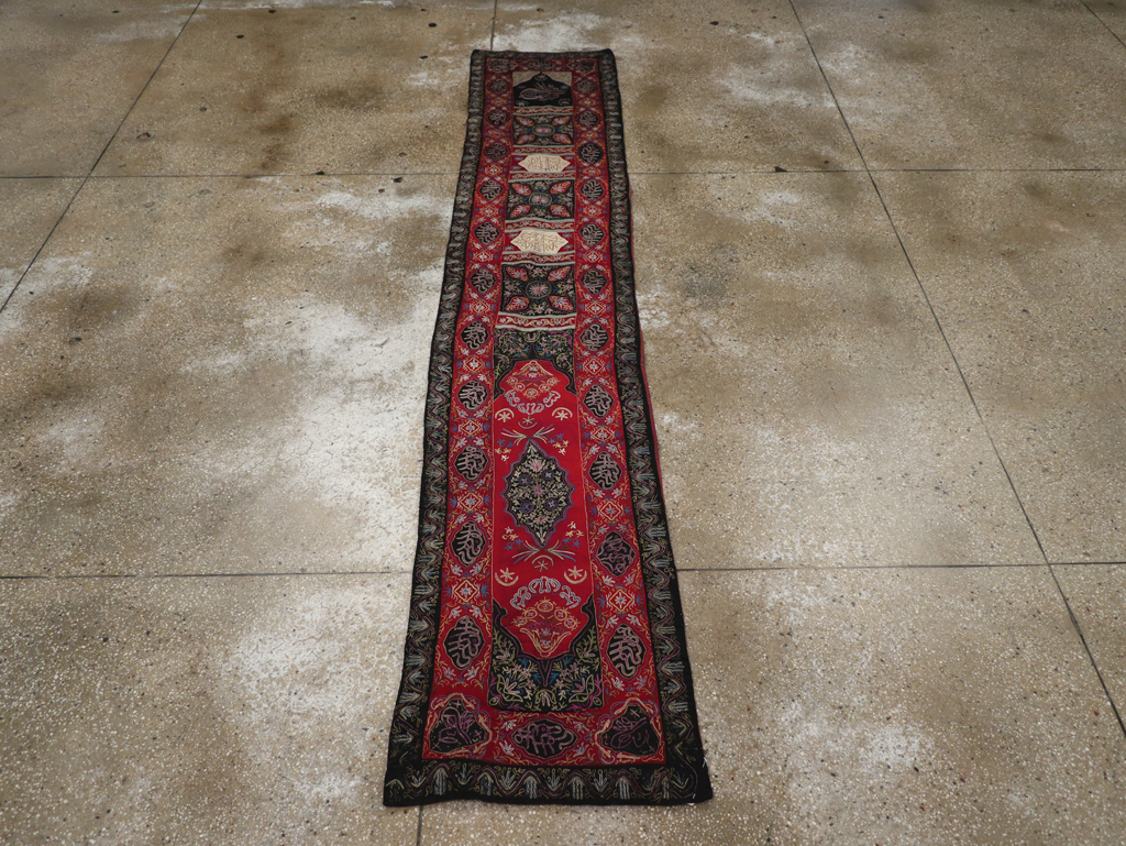 Vintage Indian Embroidered Wall Hanging Textile Runner, No.31478 - Staging