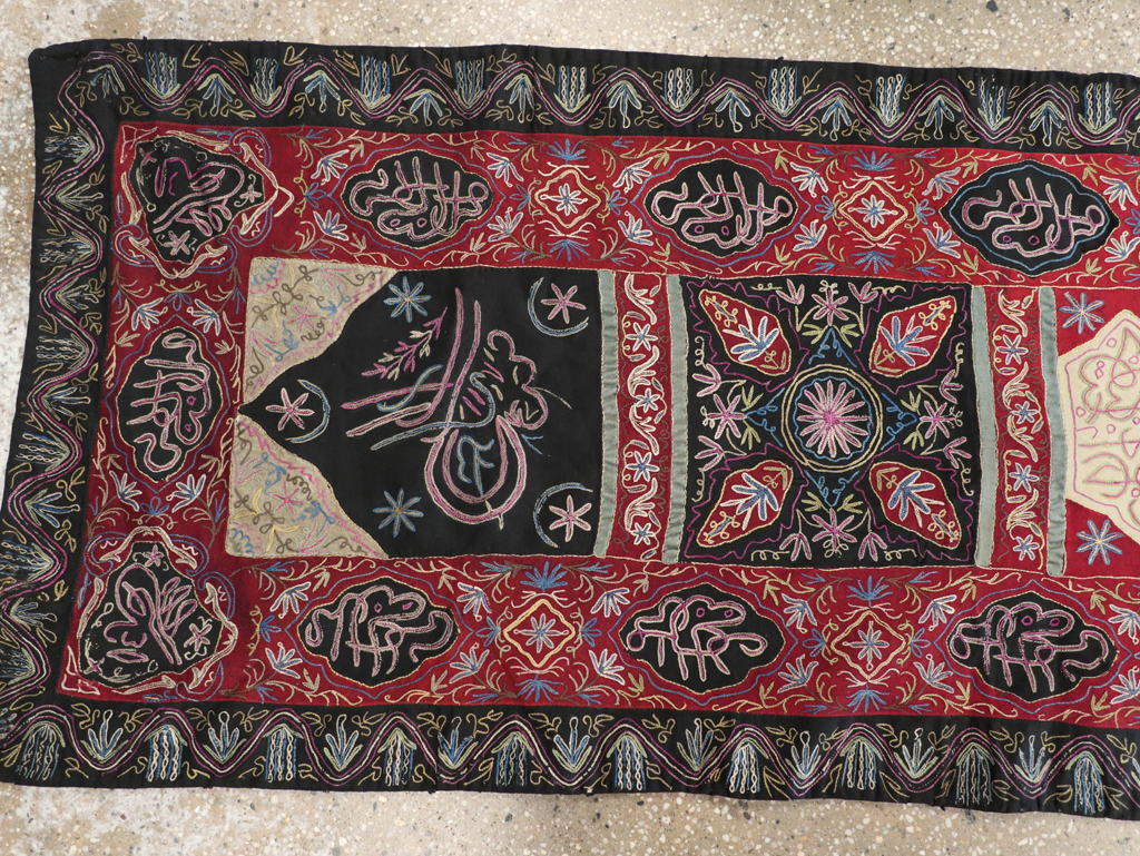 Vintage Indian Embroidered Wall Hanging Textile Runner, No.31478 - Staging