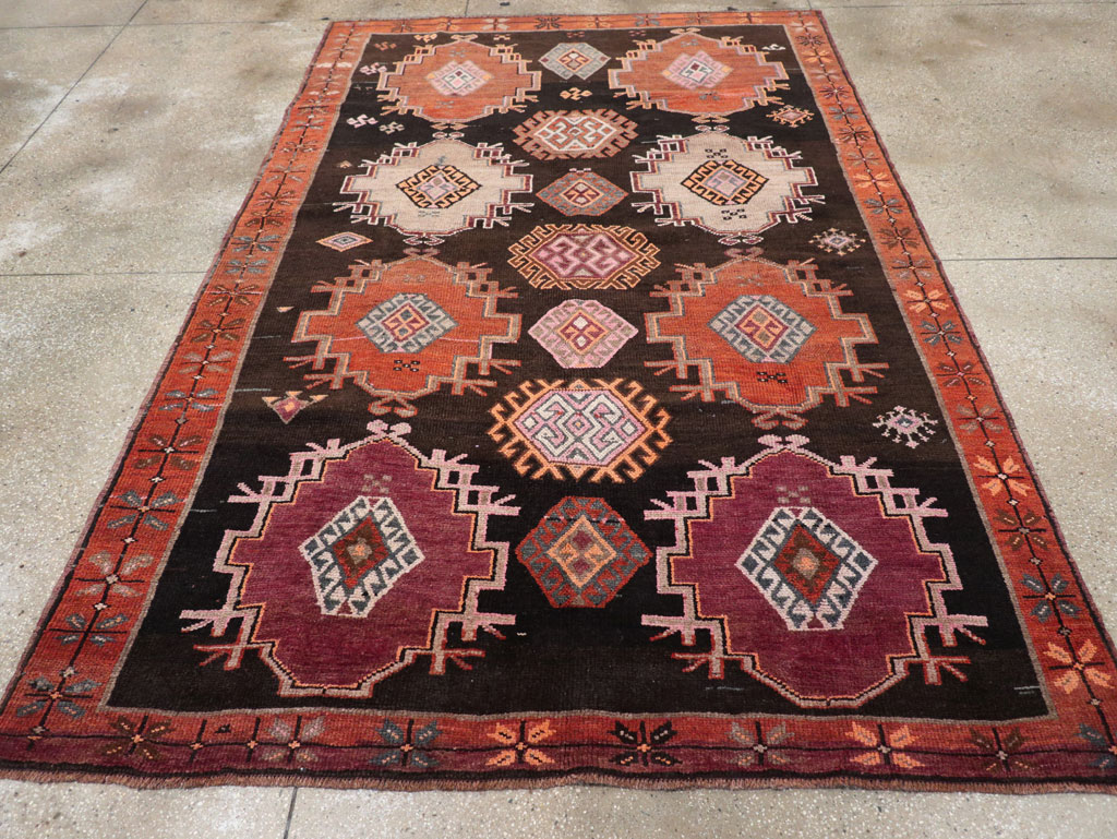 Vintage Turkish Anatolian Small Room Size Carpet, No.31479 - Staging