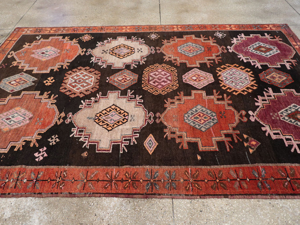 Vintage Turkish Anatolian Small Room Size Carpet, No.31479 - Staging