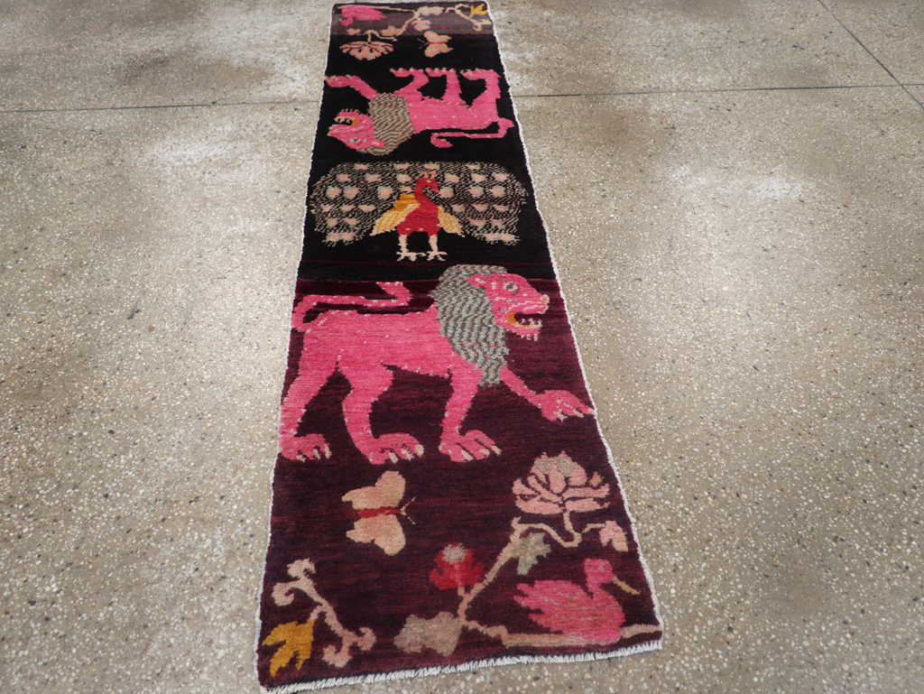 Vintage Tibetan Small Pictorial Runner, No.31487 - Staging