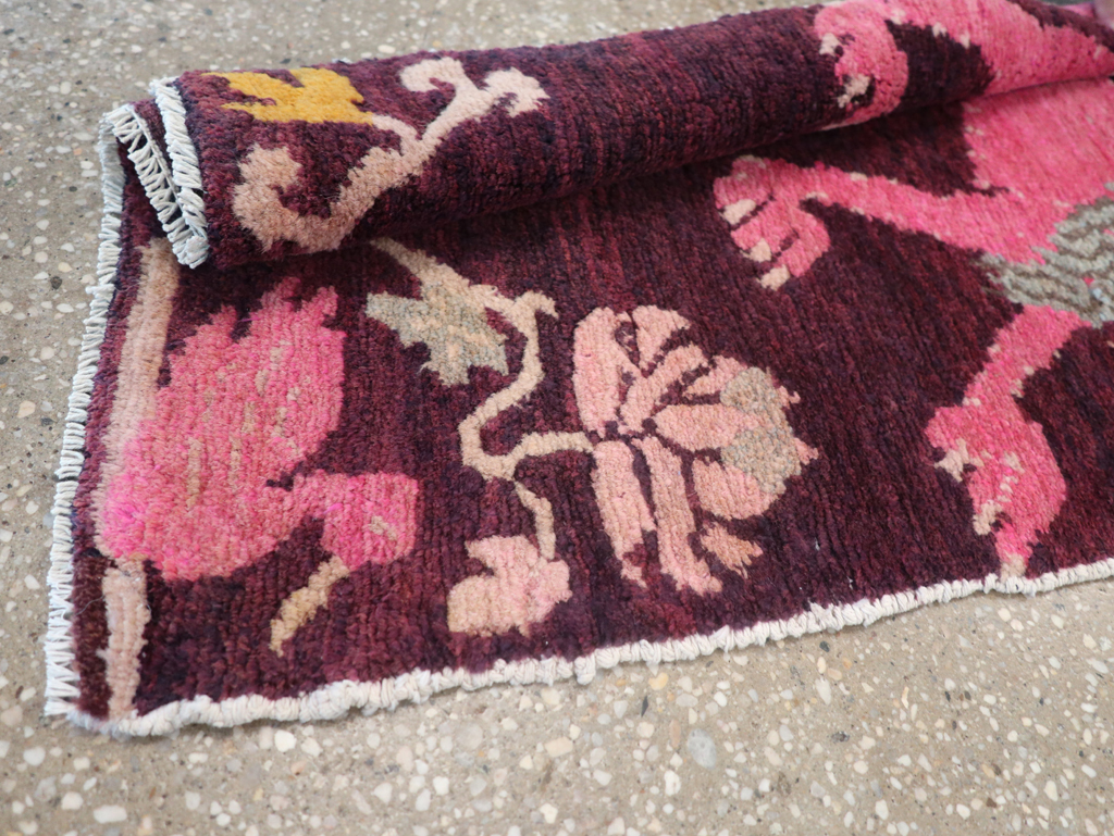 Vintage Tibetan Small Pictorial Runner, No.31487 - Staging