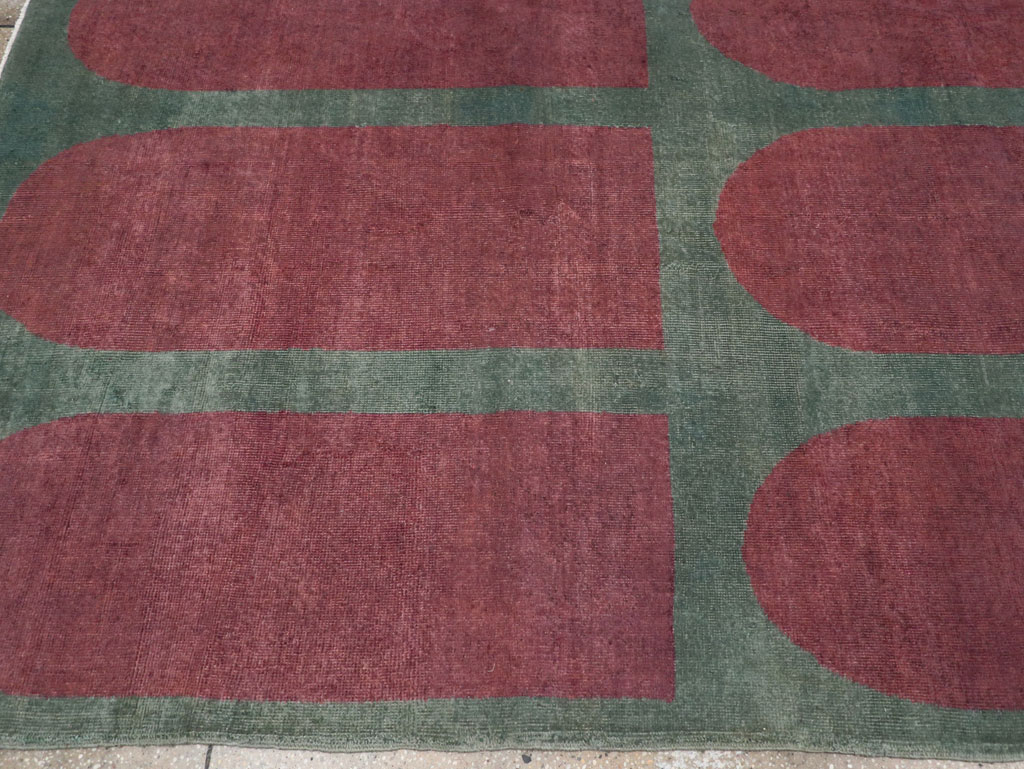 Vintage Turkish Art Deco Style Room Size Carpet, No.31514 - Staging