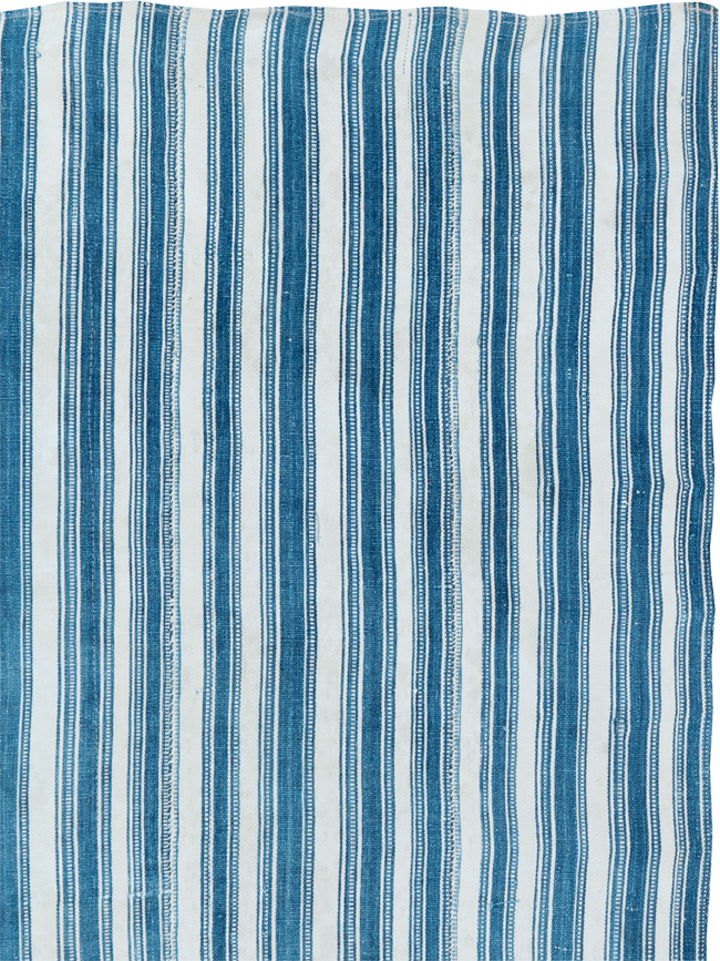 Vintage Persian Flatweave Kilim Throw Rug, No.31520 - Staging