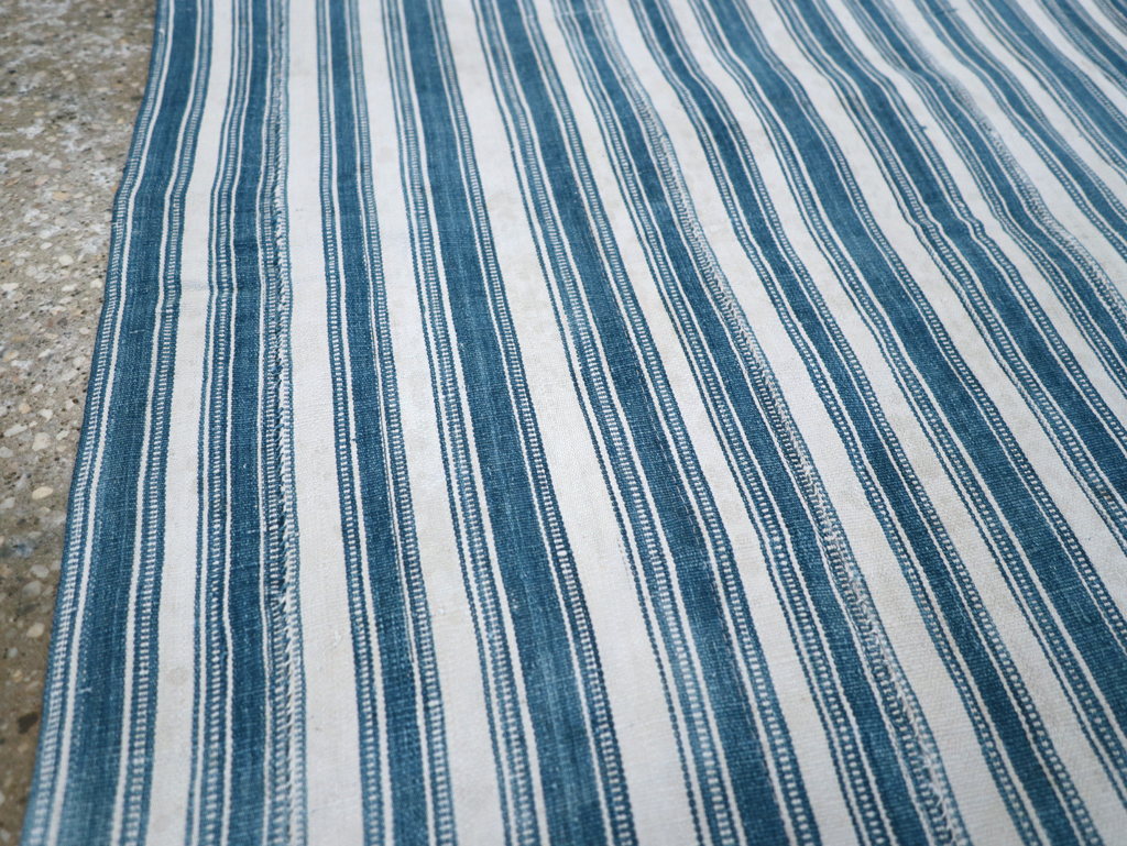 Vintage Persian Flatweave Kilim Throw Rug, No.31520 - Staging