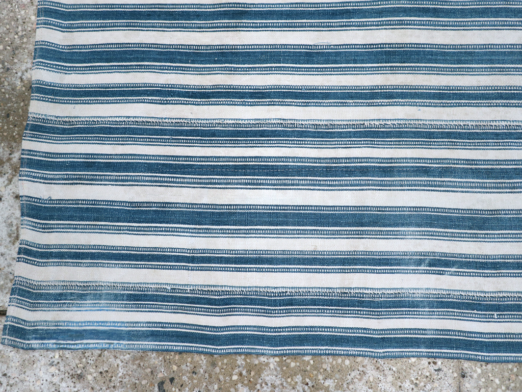 Vintage Persian Flatweave Kilim Throw Rug, No.31520 - Staging