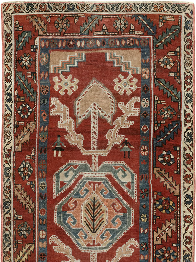 Antique Persian Bakshaish Runner, No.31522 - Staging